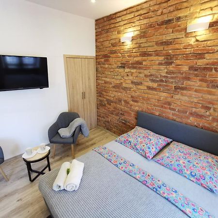Nadwislanski Apartament Kalwaryjska Apartment คราคูฟ ภายนอก รูปภาพ